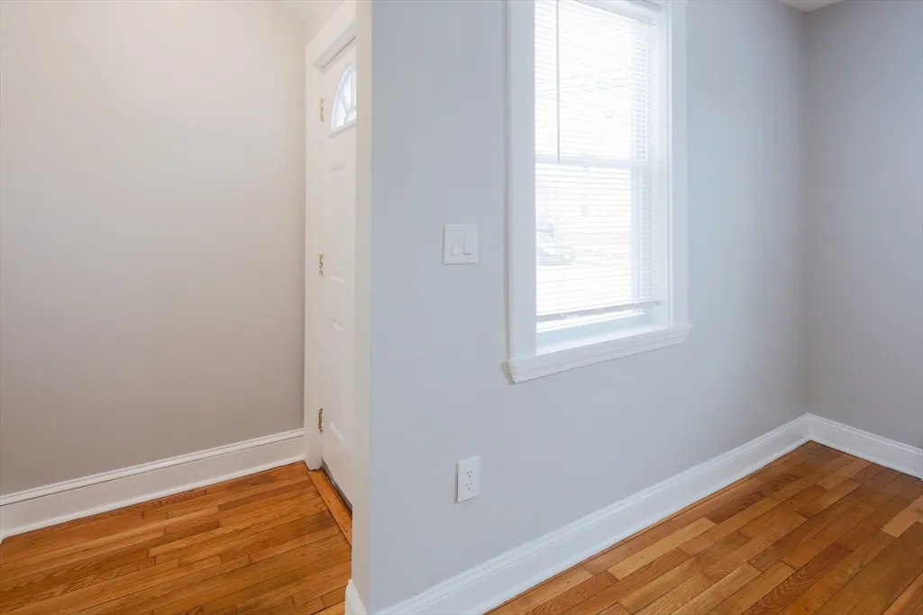 1 bed, 1 bath apartment for rent at 259 Calvary St Unit 1, Waltham — photo 13 of 27