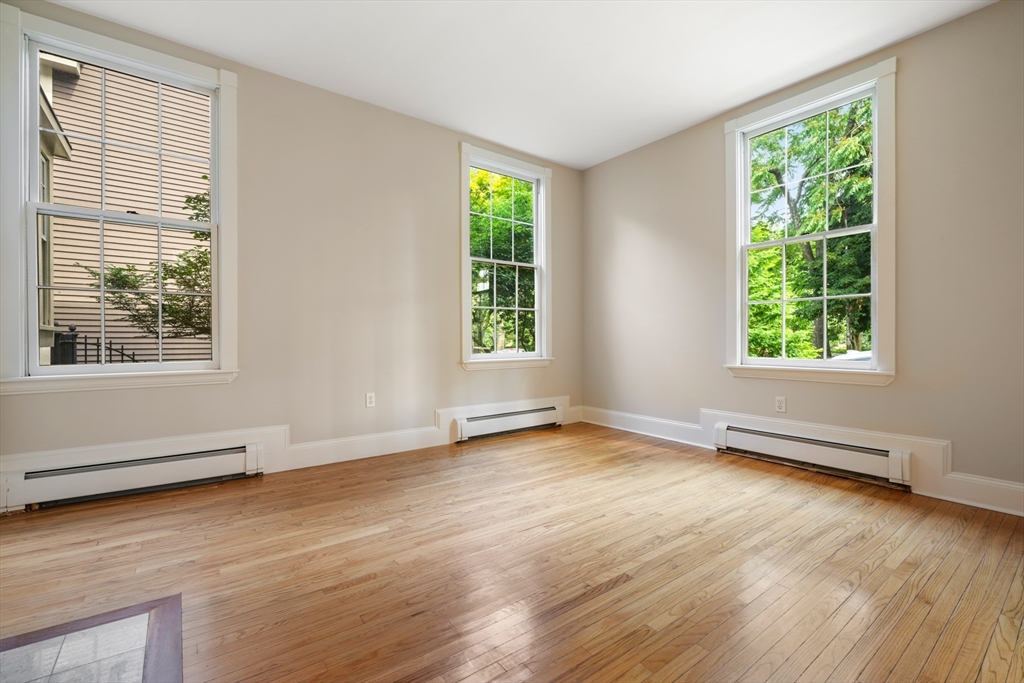 4 bed, 3 bath apartment for rent at 259 Mount Auburn, Harvard Square — photo 7 of 24