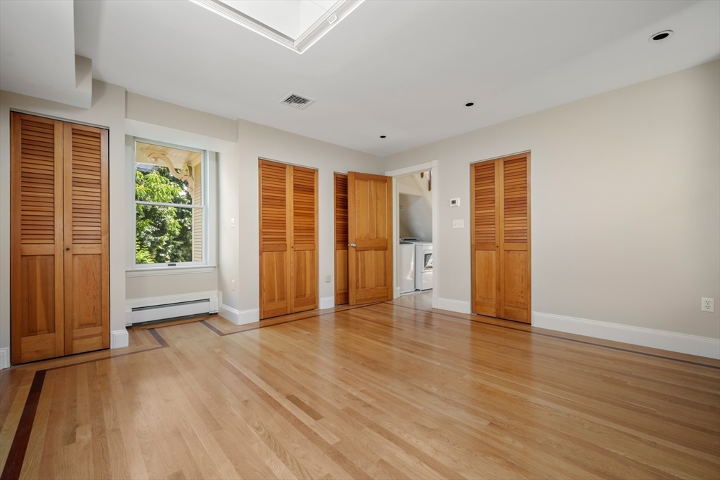 4 bed, 3 bath apartment for rent at 259 Mount Auburn, Harvard Square — photo 9 of 24