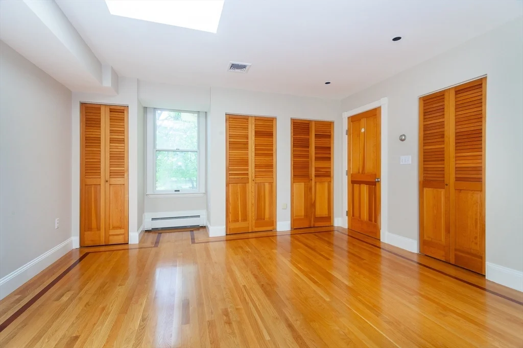 4 bed, 3 bath apartment for rent at 259 Mount Auburn Unit 259, Cambridge — photo 11 of 20