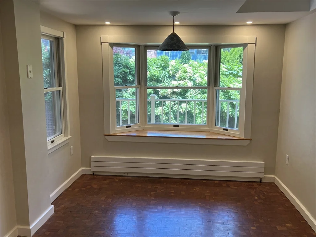 4 bed, 3 bath apartment for rent at 259 Mount Auburn Unit 259, Cambridge — photo 3 of 20