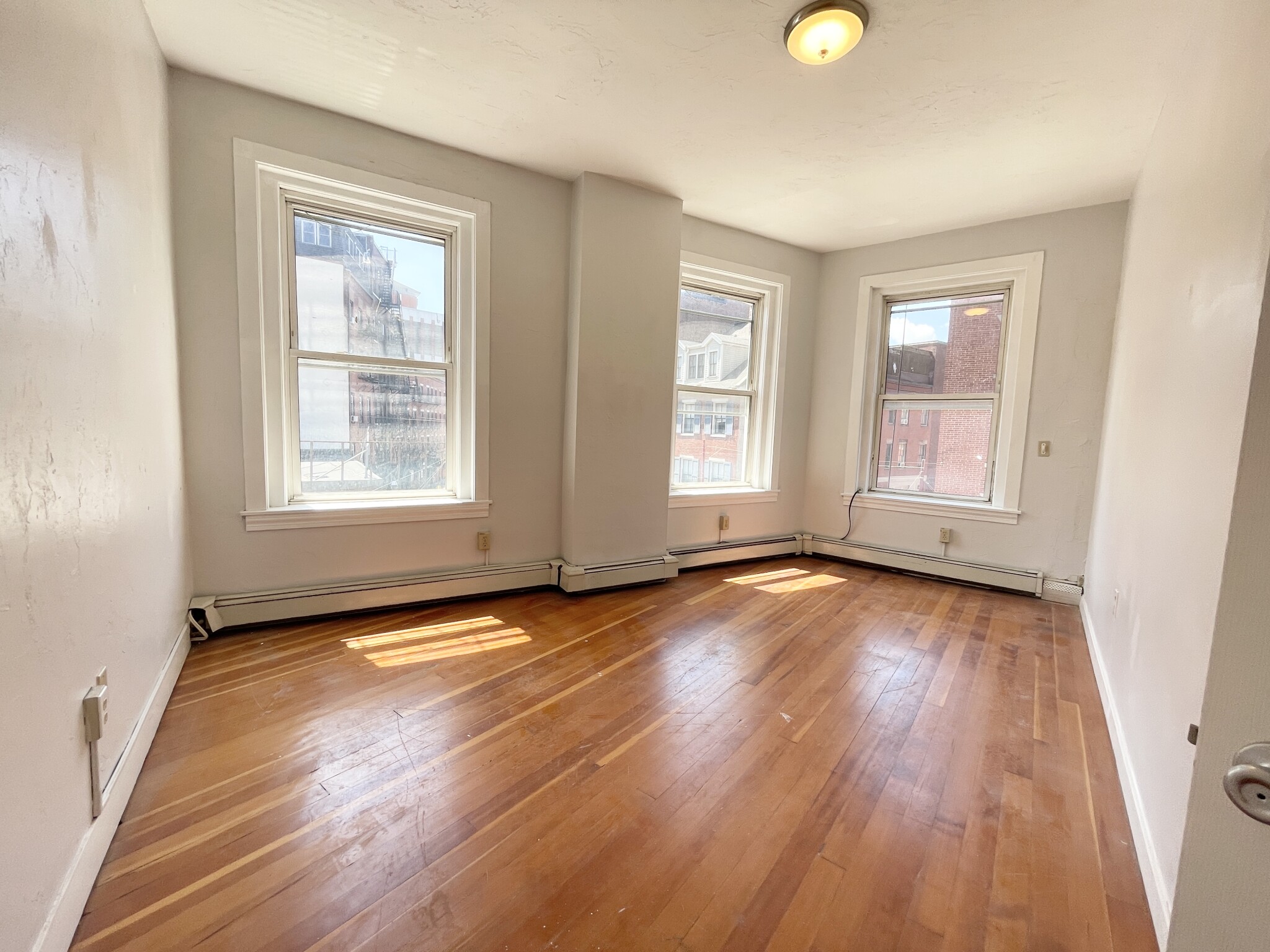 4 bed, 1 bath apartment for rent at 259 North St Unit 1, North End — photo 15 of 15