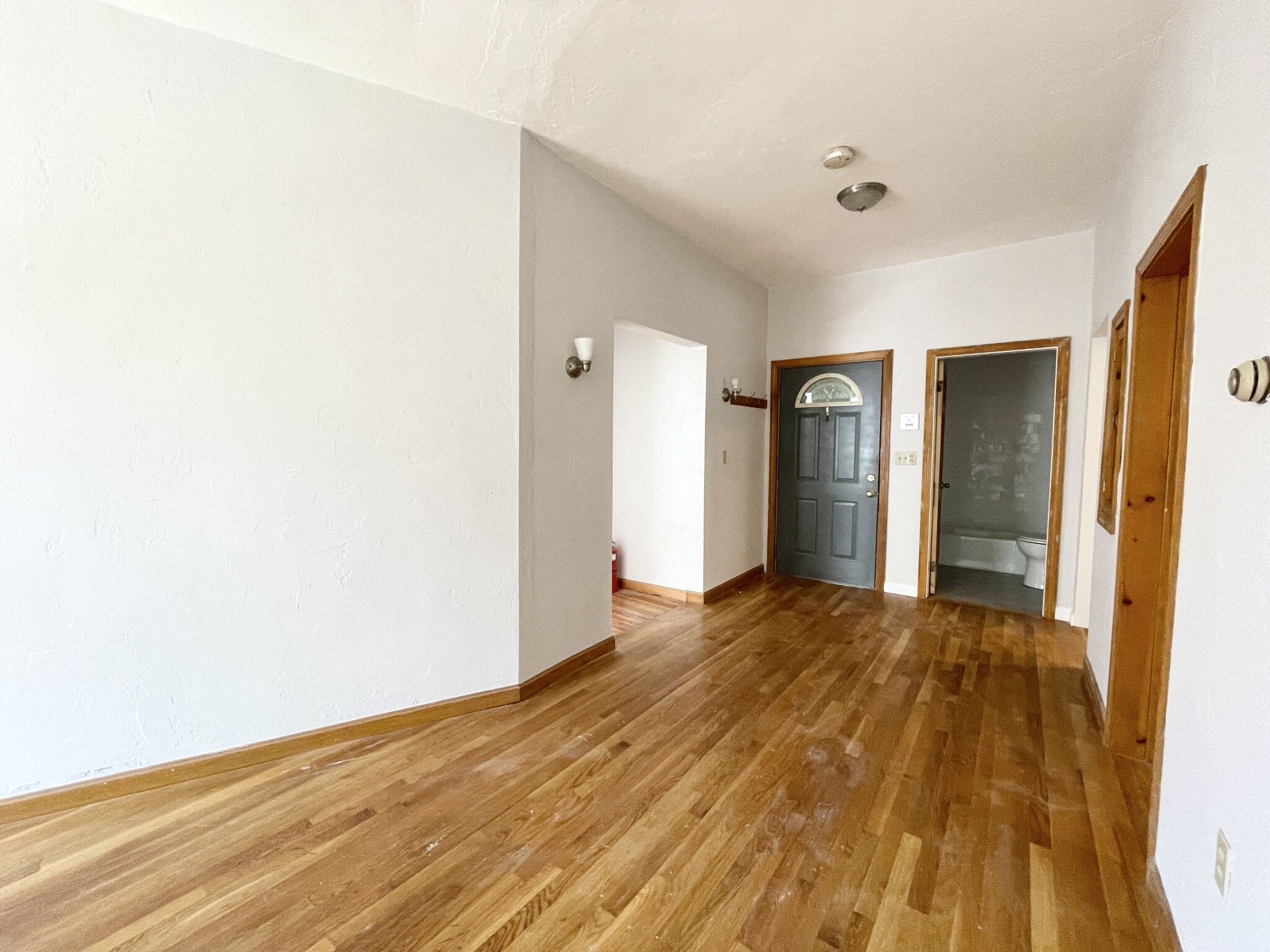 4 bed, 1 bath apartment for rent at 259 North St Unit 1, North End — photo 9 of 15
