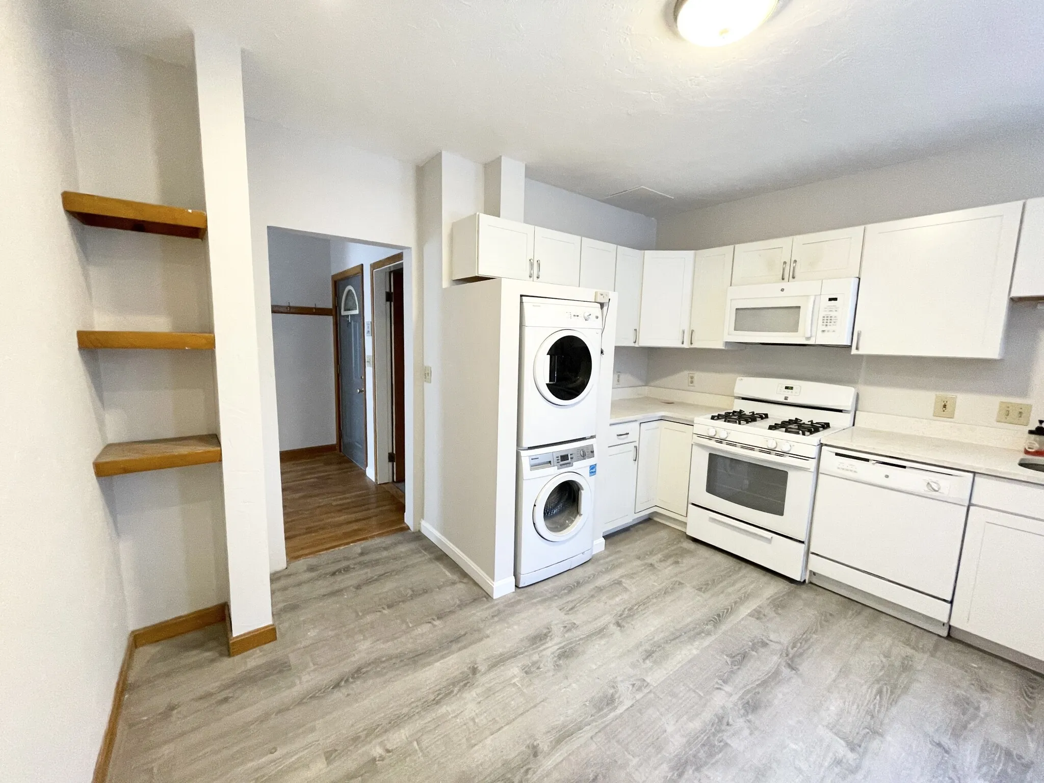 4 bed, 1 bath apartment for rent at 259 North St Unit 2, North End — photo 2 of 15