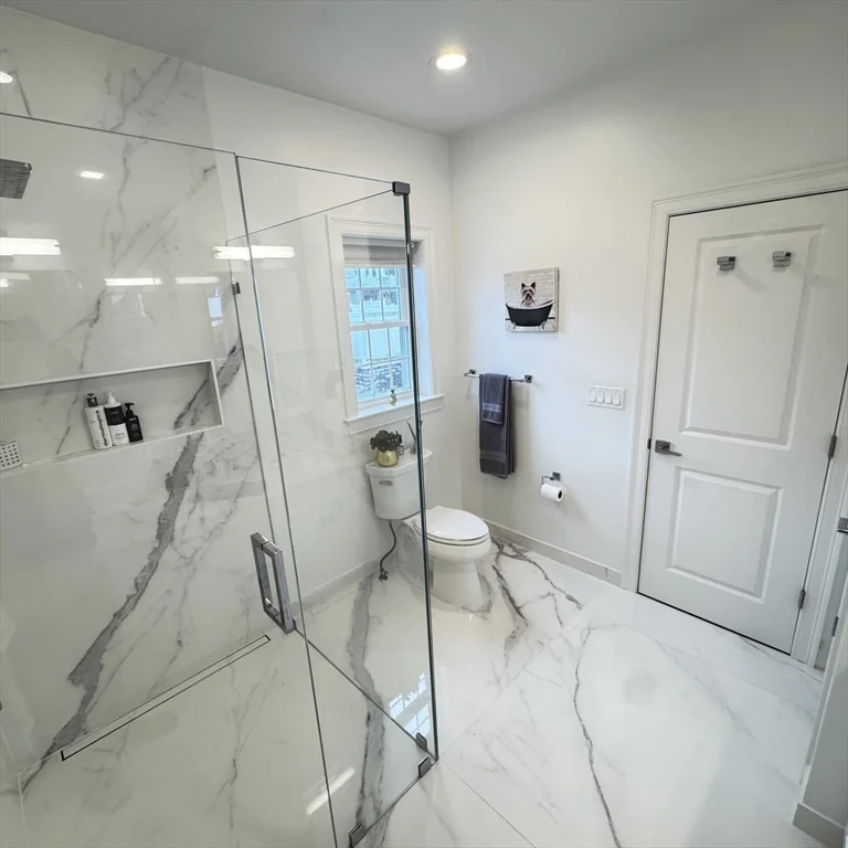3 bed, 2 bath apartment for rent at 259 Oakwood Ave, Revere — photo 31 of 42