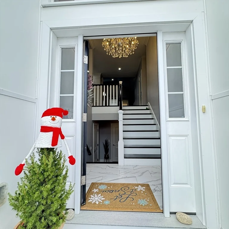 3 bed, 2 bath apartment for rent at 259 Oakwood Ave, Revere — photo 4 of 42