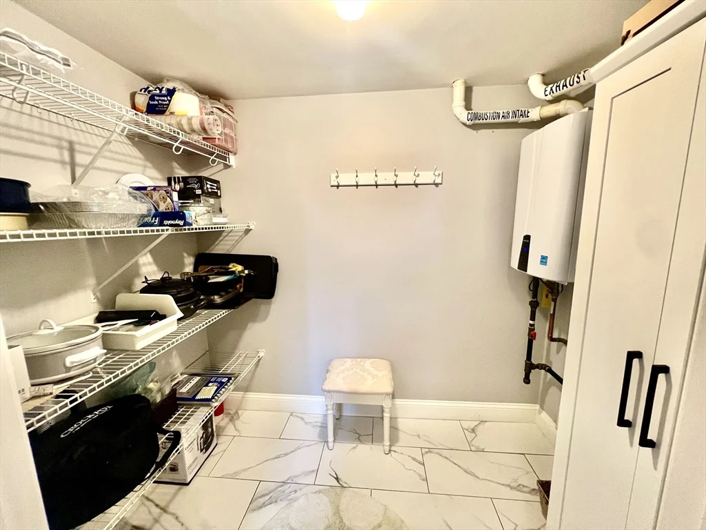 3 bed, 2 bath apartment for rent at 259 Oakwood Ave, Revere — photo 35 of 42