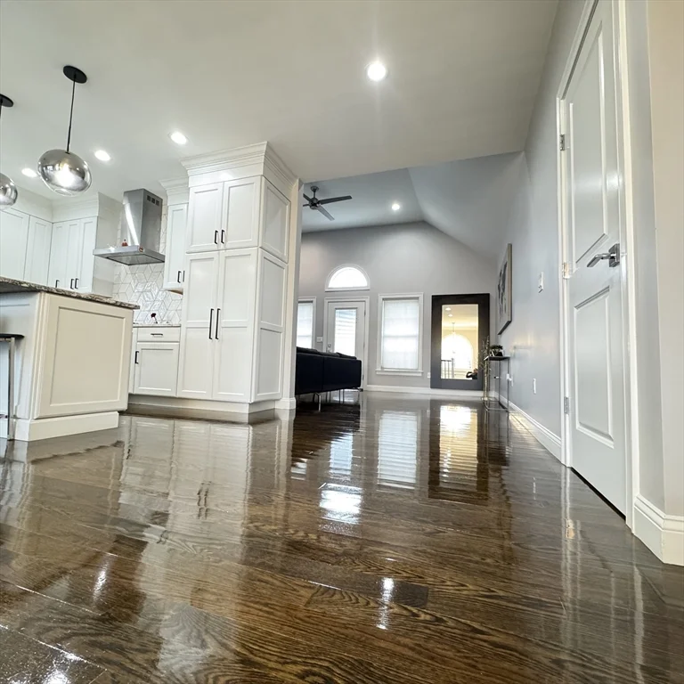 3 bed, 2 bath apartment for rent at 259 Oakwood Ave, Revere — photo 10 of 42