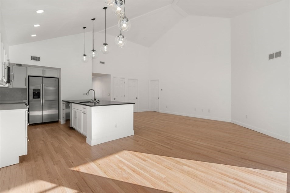2 bed, 2 bath apartment for rent at 259 Trailside Way Unit 259, Ashland — photo 4 of 16