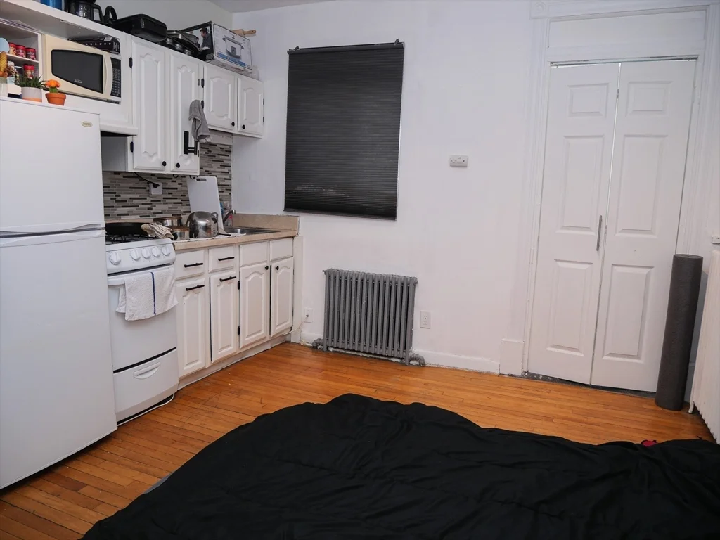 Studio bed, 1 bath apartment for rent at 259 W Newton St Unit 1, South End — photo 1 of 6