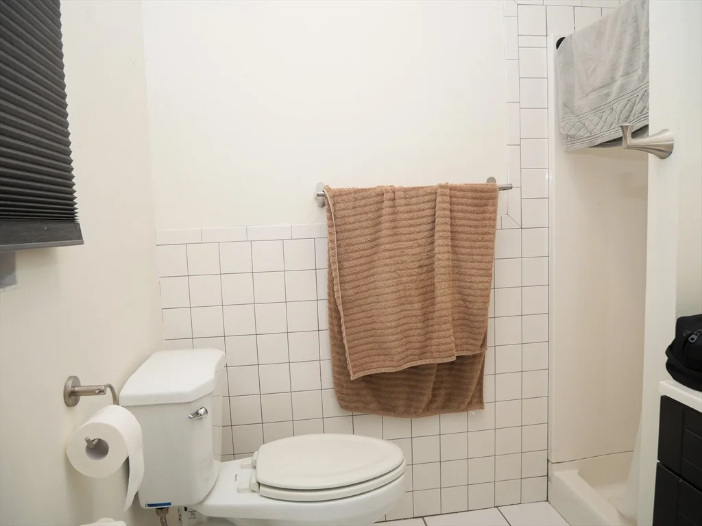 Studio bed, 1 bath apartment for rent at 259 W Newton St Unit 1, South End — photo 6 of 6