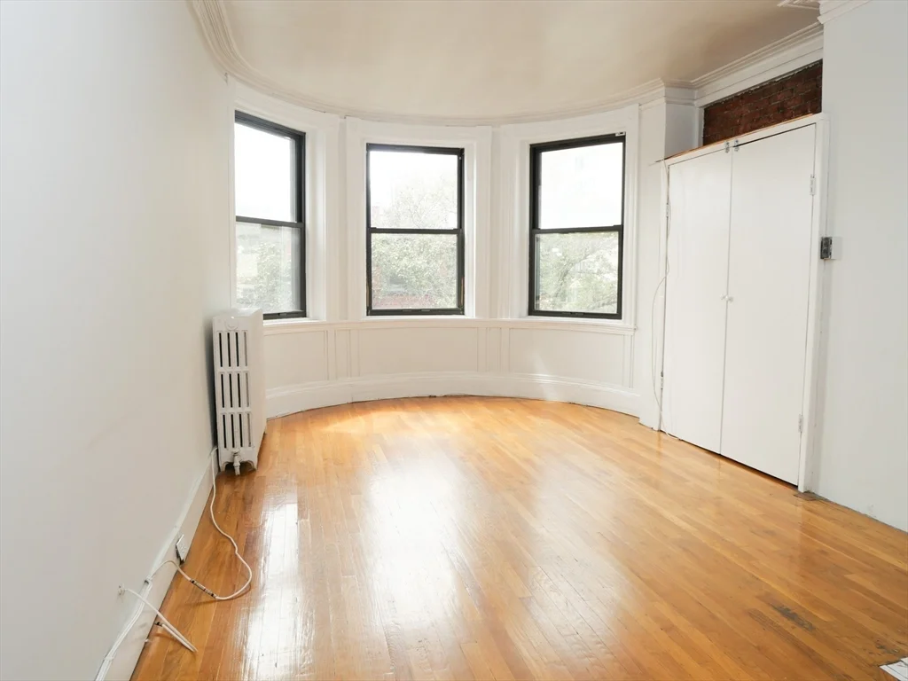 1 bed, 1 bath apartment for rent at 259 West Newton Unit 9, South End — photo 1 of 5