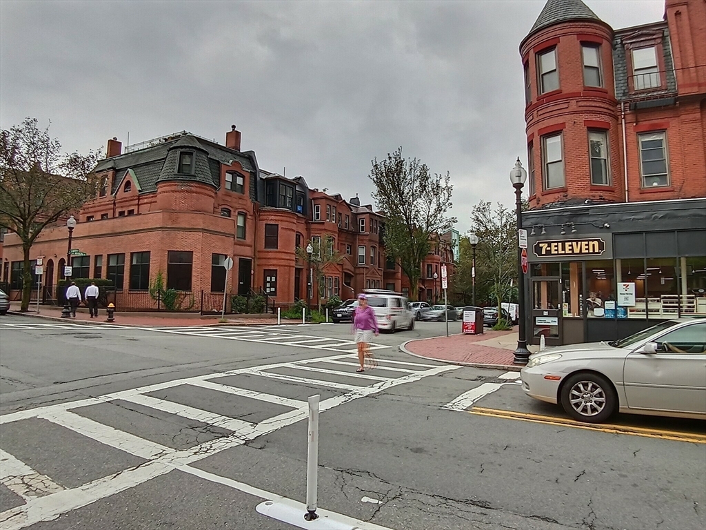 Studio bed, 1.5 bath apartment for rent at 259 West Newton St Unit 7, South End — photo 6 of 6