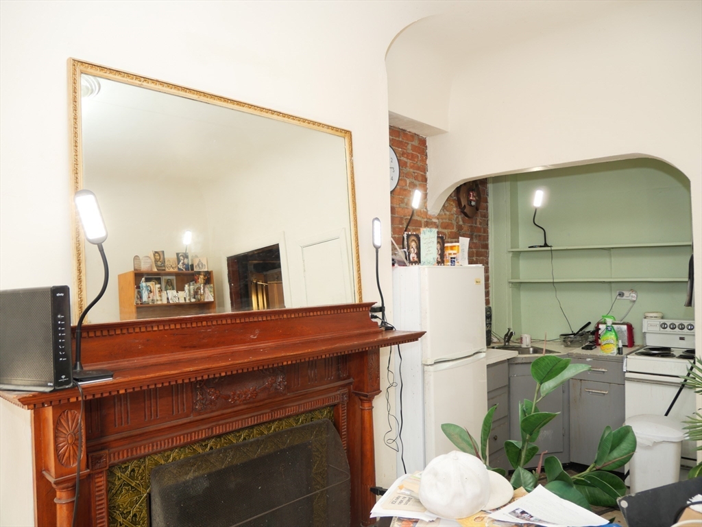 Studio bed, 1.5 bath apartment for rent at 259 West Newton St Unit 7, South End — photo 3 of 6
