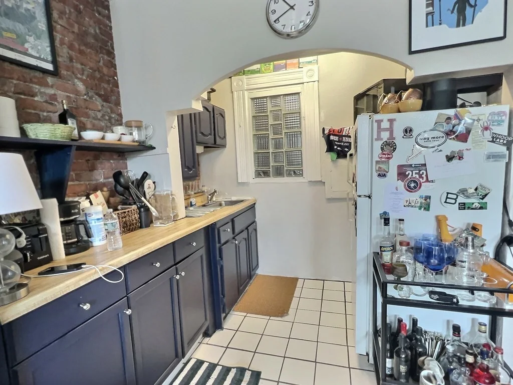1 bed, 1 bath apartment for rent at 259 West Newton St Unit 9, Back Bay — photo 2 of 7