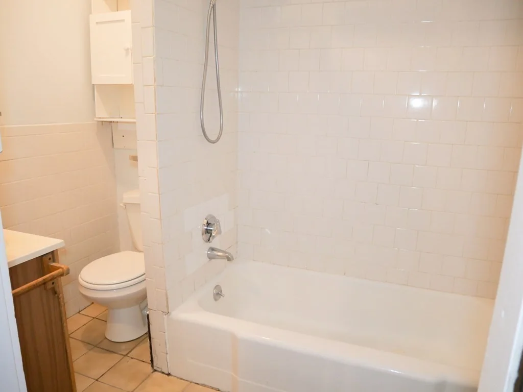 1 bed, 1 bath apartment for rent at 259 West Newton Unit 6, Back Bay — photo 9 of 12