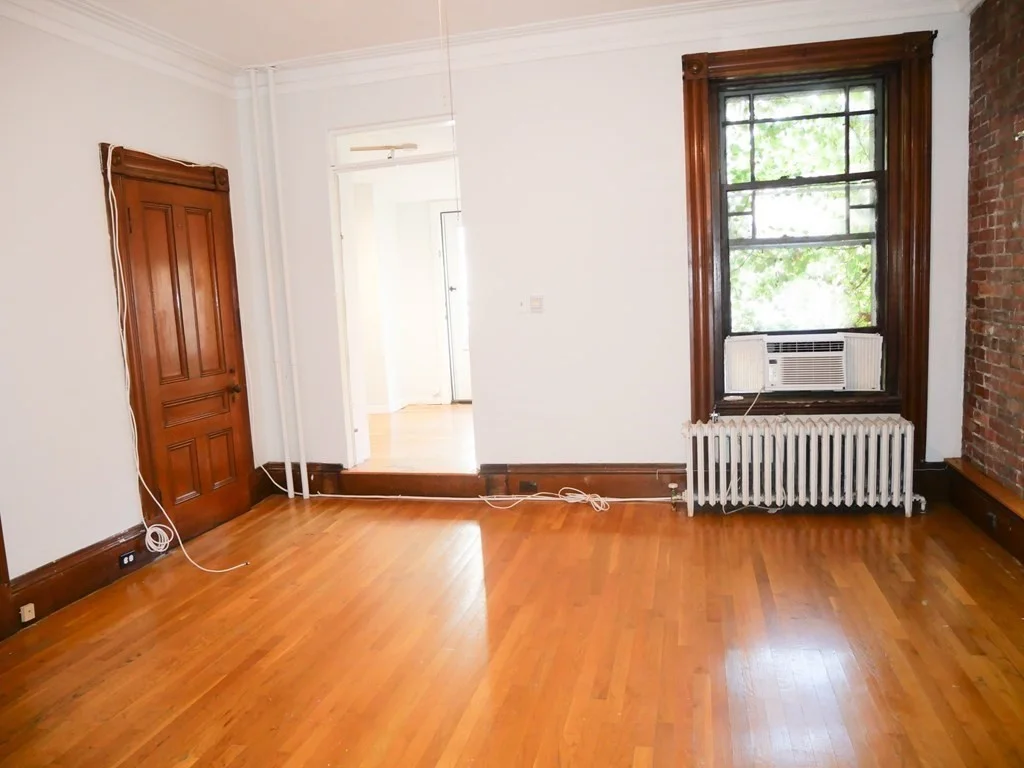 1 bed, 1 bath apartment for rent at 259 West Newton Unit 6, Back Bay — photo 2 of 12