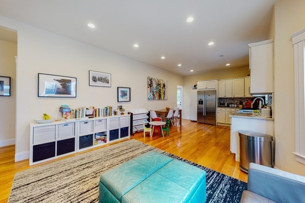 2 bed, 3 bath apartment for rent at 259 Willow Ave Unit 1, Ball Square — photo 9 of 30