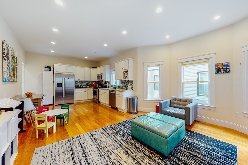 2 bed, 3 bath apartment for rent at 259 Willow Ave Unit 1, Ball Square — photo 3 of 30