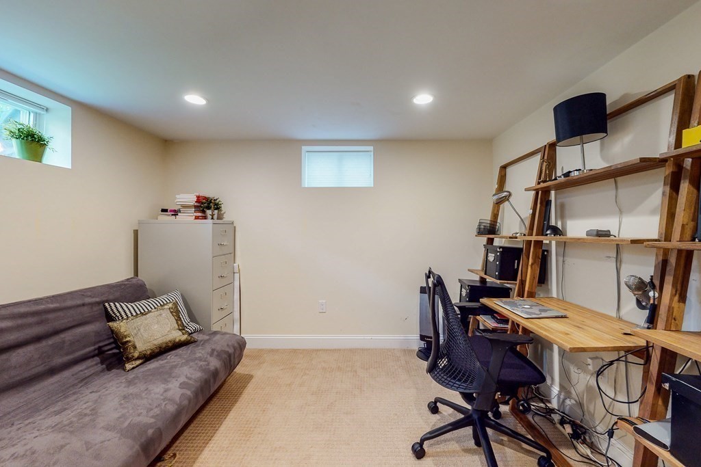 2 bed, 3 bath apartment for rent at 259 Willow Ave Unit 1, Ball Square — photo 21 of 30