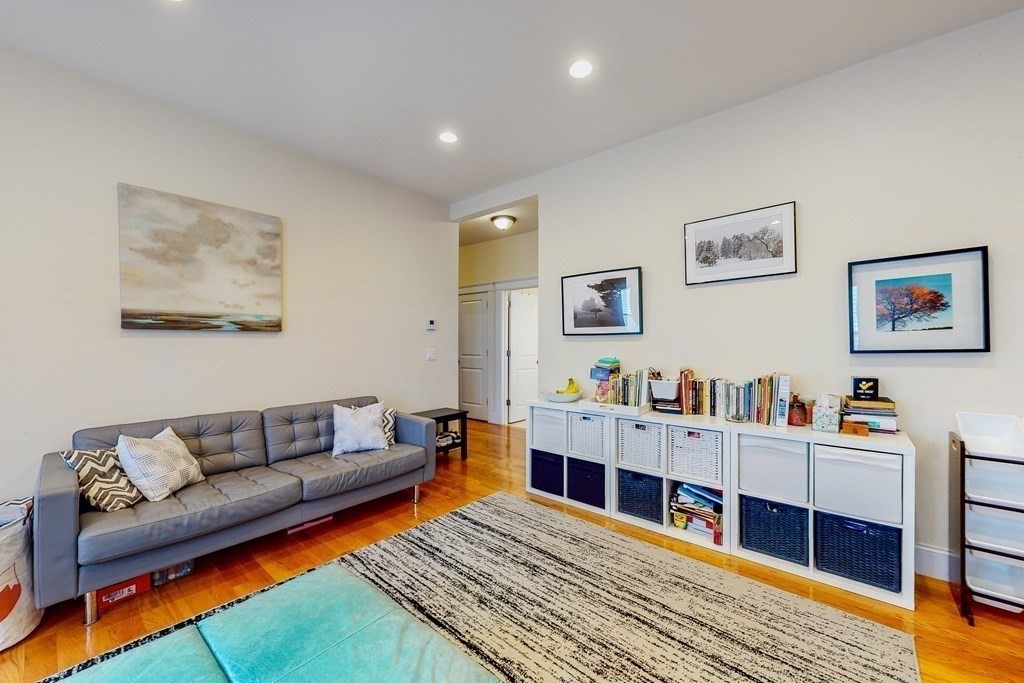 2 bed, 3 bath apartment for rent at 259 Willow Ave Unit 1, Ball Square — photo 10 of 30