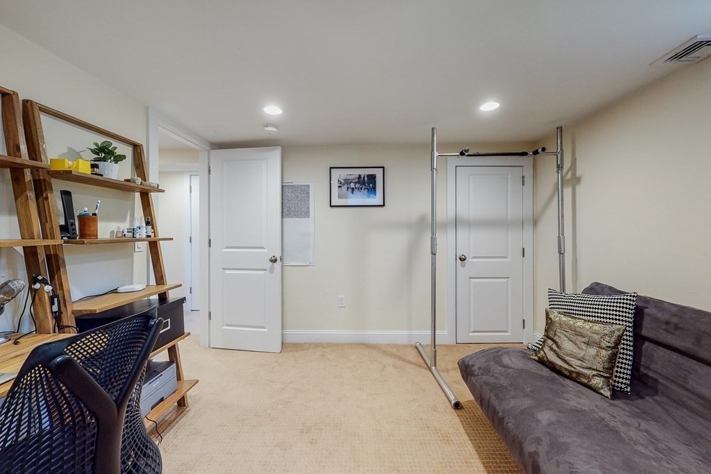 2 bed, 3 bath apartment for rent at 259 Willow Ave Unit 1, Ball Square — photo 22 of 30