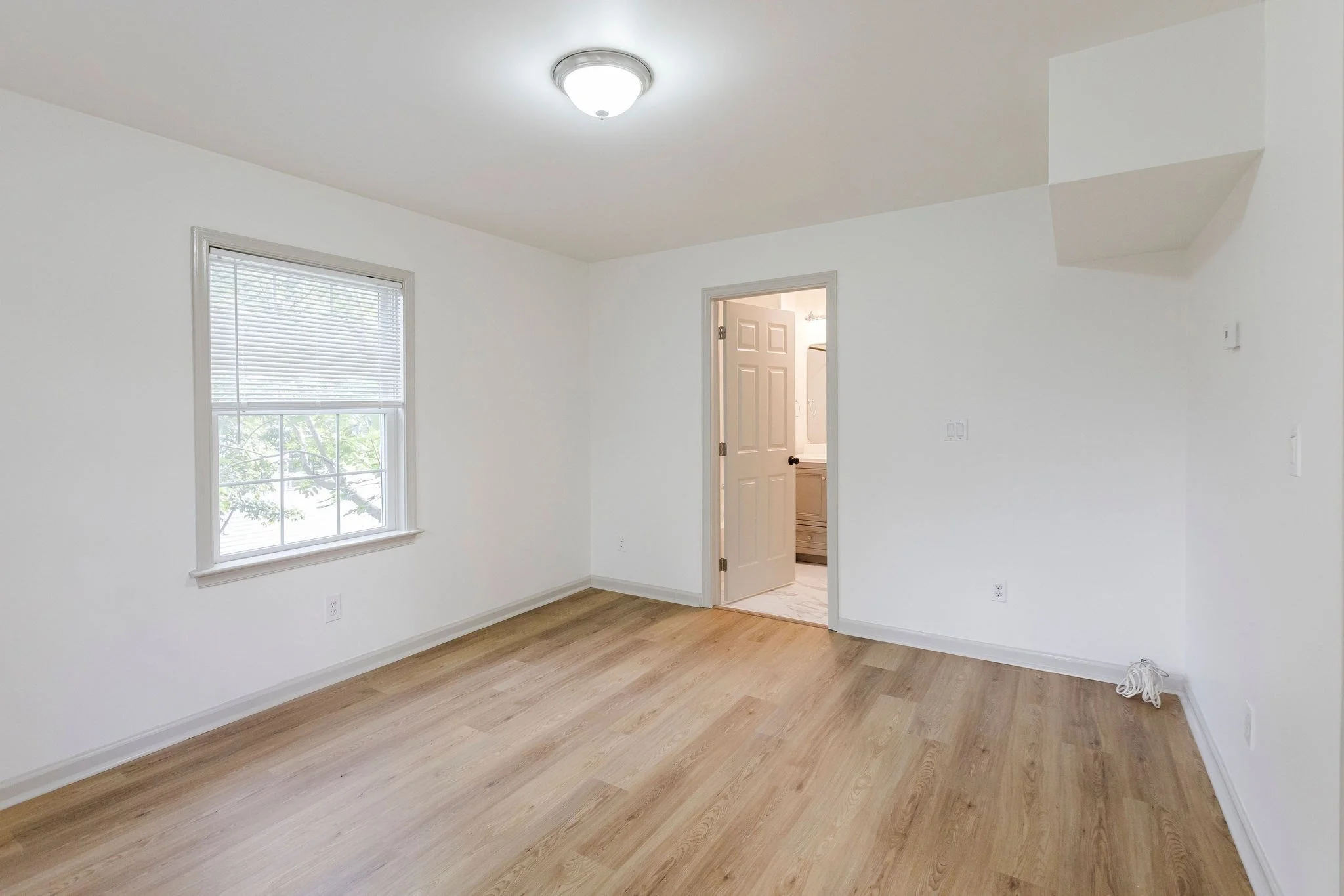 5 bed, 3 bath apartment for rent at 2591 Washington St Unit 2591, Roxbury — photo 11 of 22