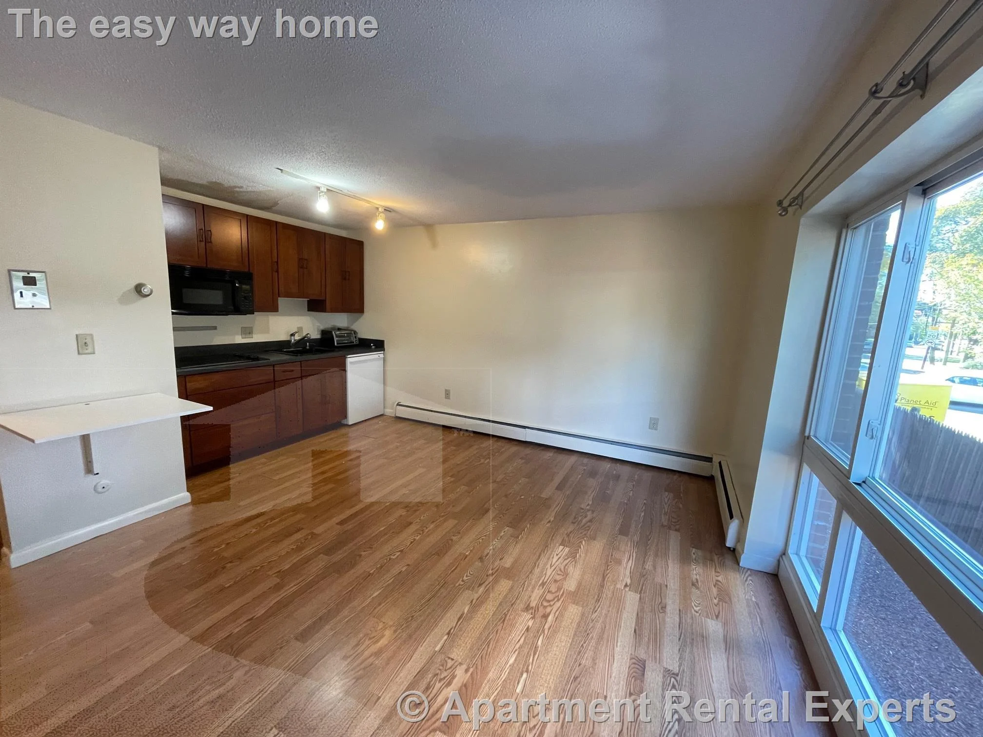 Studio bed, 1 bath apartment for rent at 2595 Massachusetts Ave Unit 4, North Cambridge — photo 3 of 6
