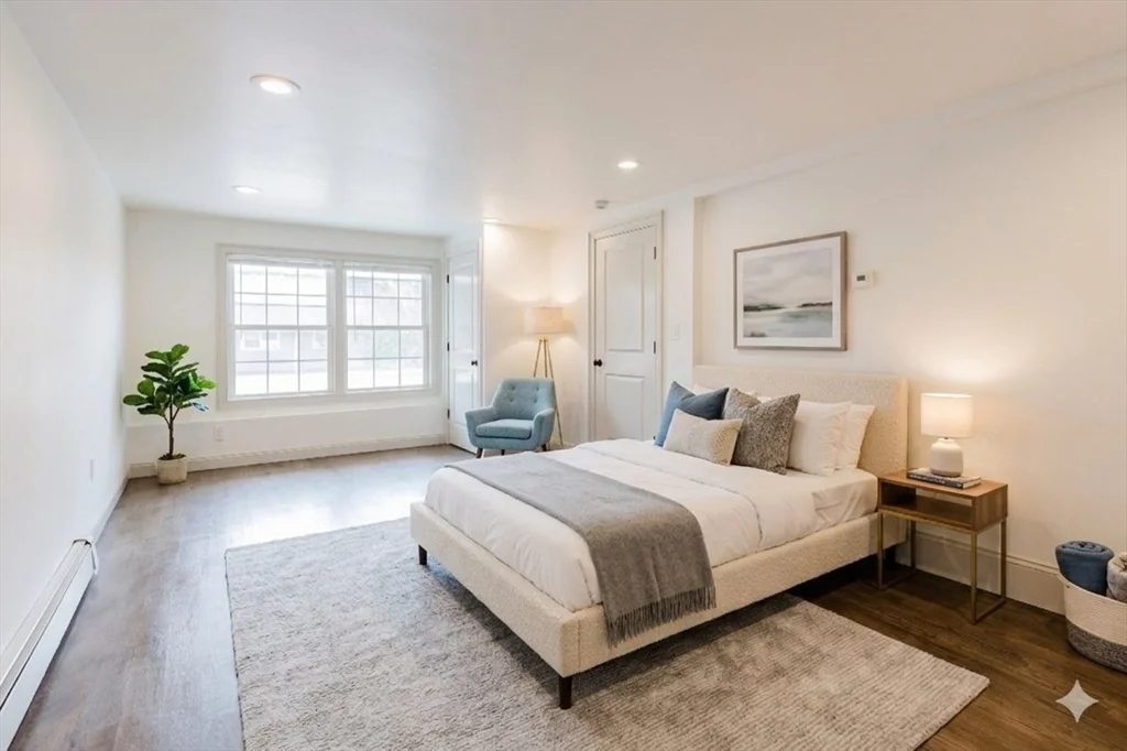 6 bed, 2 bath apartment for rent at 2599 Washington St Unit 2599, Roxbury — photo 8 of 19