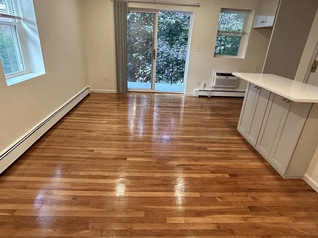 1 bed, 1 bath apartment for rent at 25C Minot St Unit 25C, Reading — photo 6 of 11