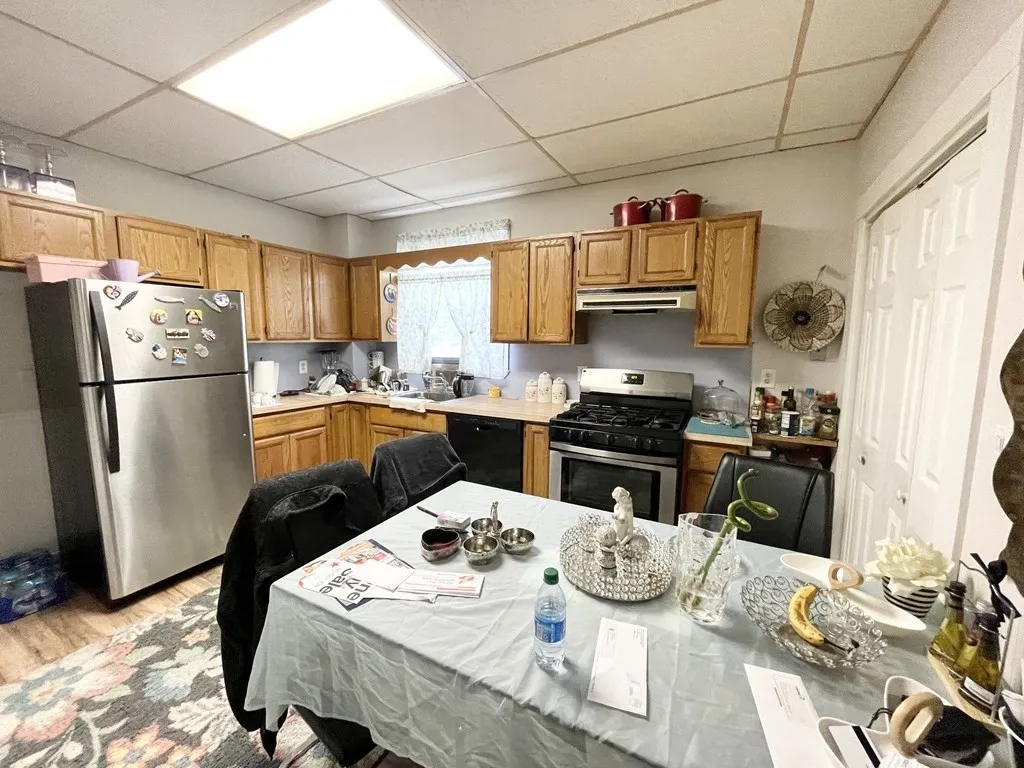 3 bed, 1 bath apartment for rent at 26-28 Harbor View Unit 1, Dorchester