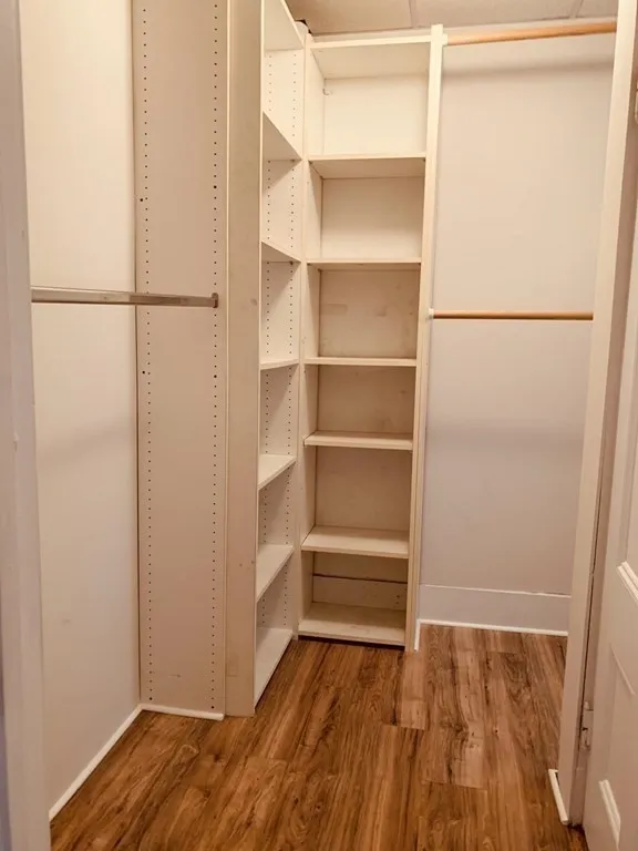 4 bed, 1 bath apartment for rent at 26-28 Harbor View Unit 2, Dorchester — photo 6 of 20