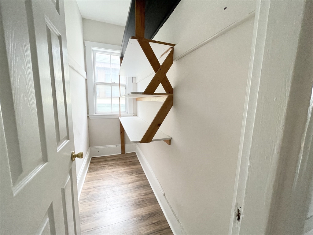 4 bed, 1 bath apartment for rent at 26-28 Harbor View Unit 3, Dorchester — photo 5 of 9