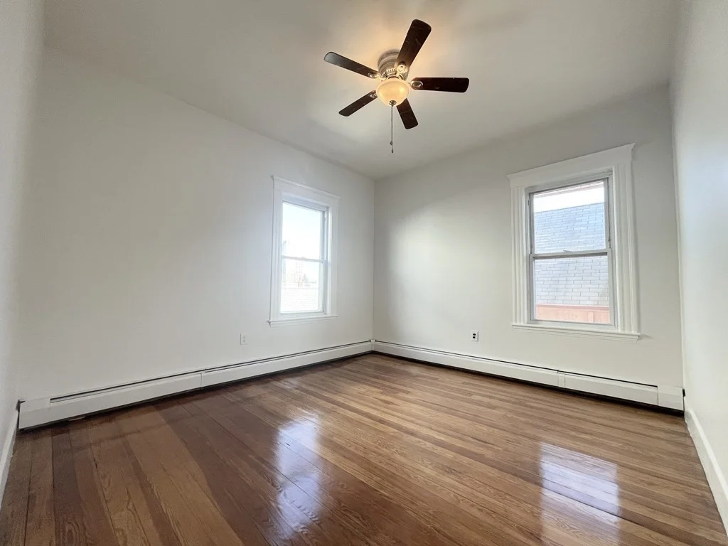 3 bed, 1 bath apartment for rent at 26-28 Oakland St Unit 3, Inman Square — photo 8 of 10