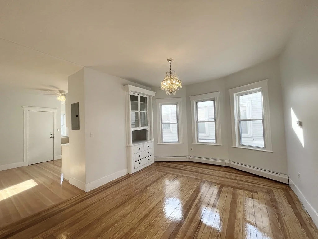3 bed, 1 bath apartment for rent at 26-28 Oakland St Unit 3, Inman Square — photo 9 of 10