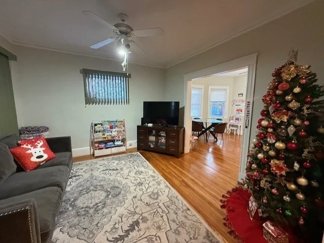3 bed, 1 bath apartment for rent at 26-28 Waverley Ave Unit 1, Watertown — photo 2 of 15
