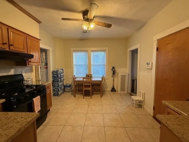 3 bed, 1 bath apartment for rent at 26-28 Waverley Ave Unit 1, Watertown — photo 7 of 15