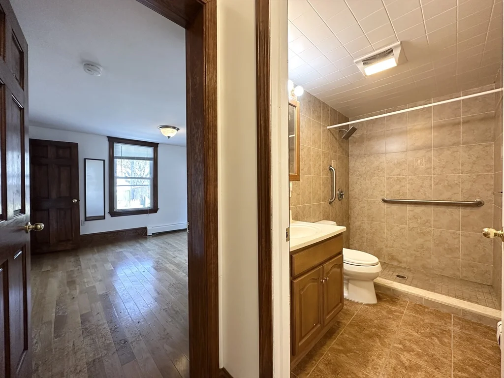 1 bed, 1 bath apartment for rent at 26.5 Callender St Unit 1, Cambridgeport — photo 3 of 5