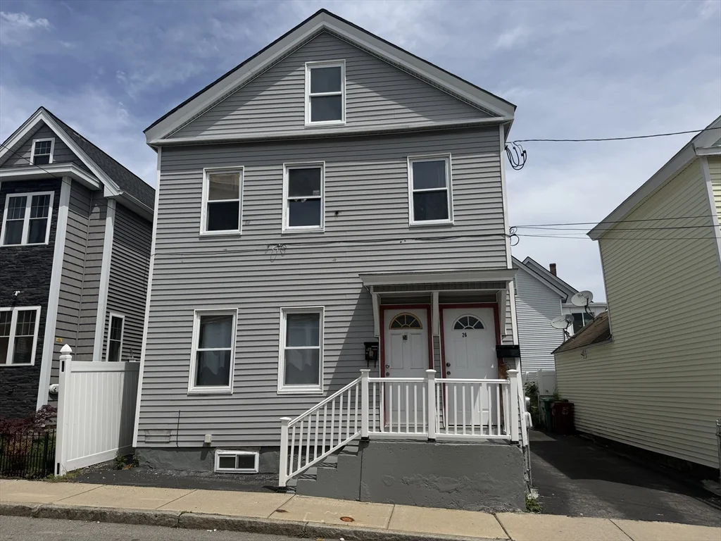 3 bed, 1 bath apartment for rent at 26 Abbott Unit 2, Lowell — photo 2 of 19
