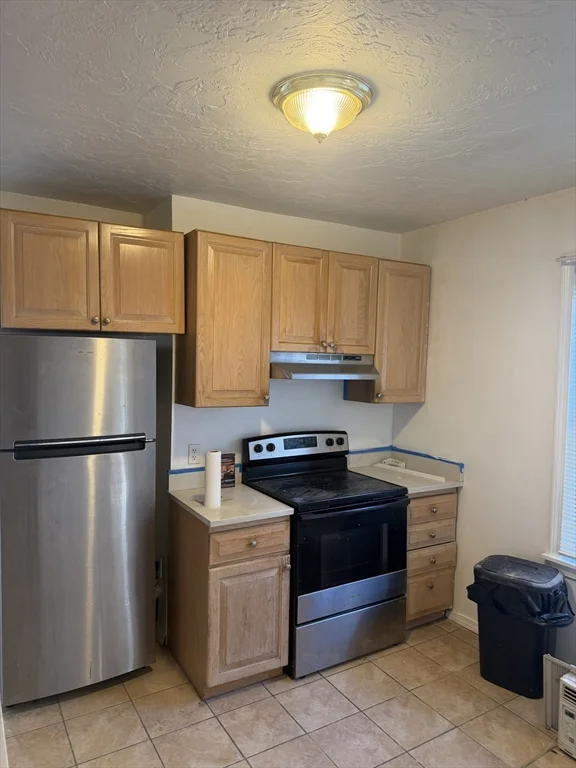 2 bed, 1 bath apartment for rent at 26 Adams St Unit 1, Watertown — photo 8 of 12