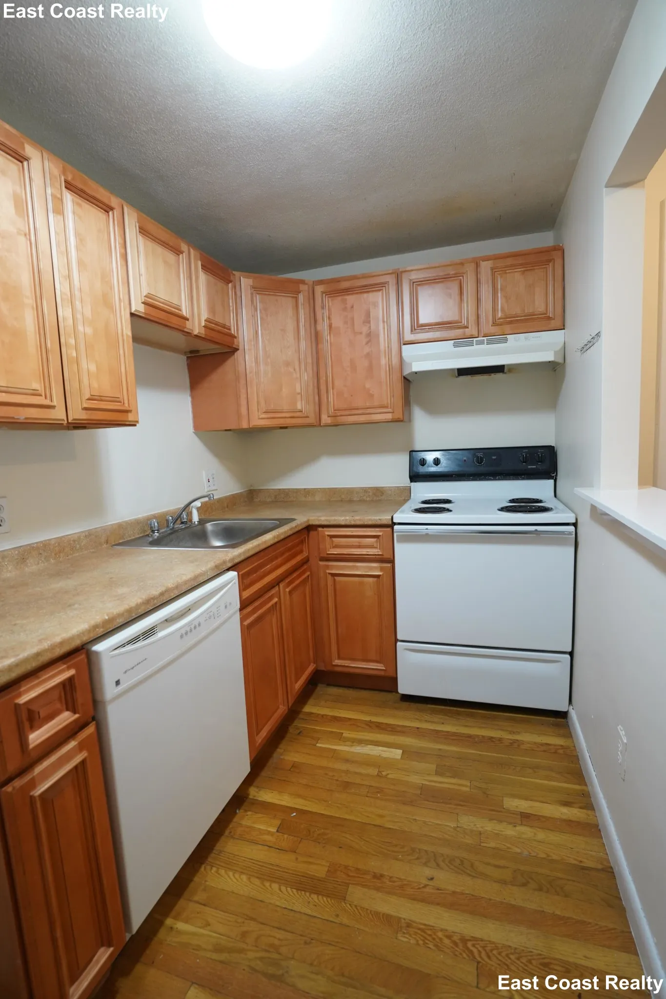2 bed, 1 bath apartment for rent at 26 Allston St Unit 11, Brighton — photo 4 of 16