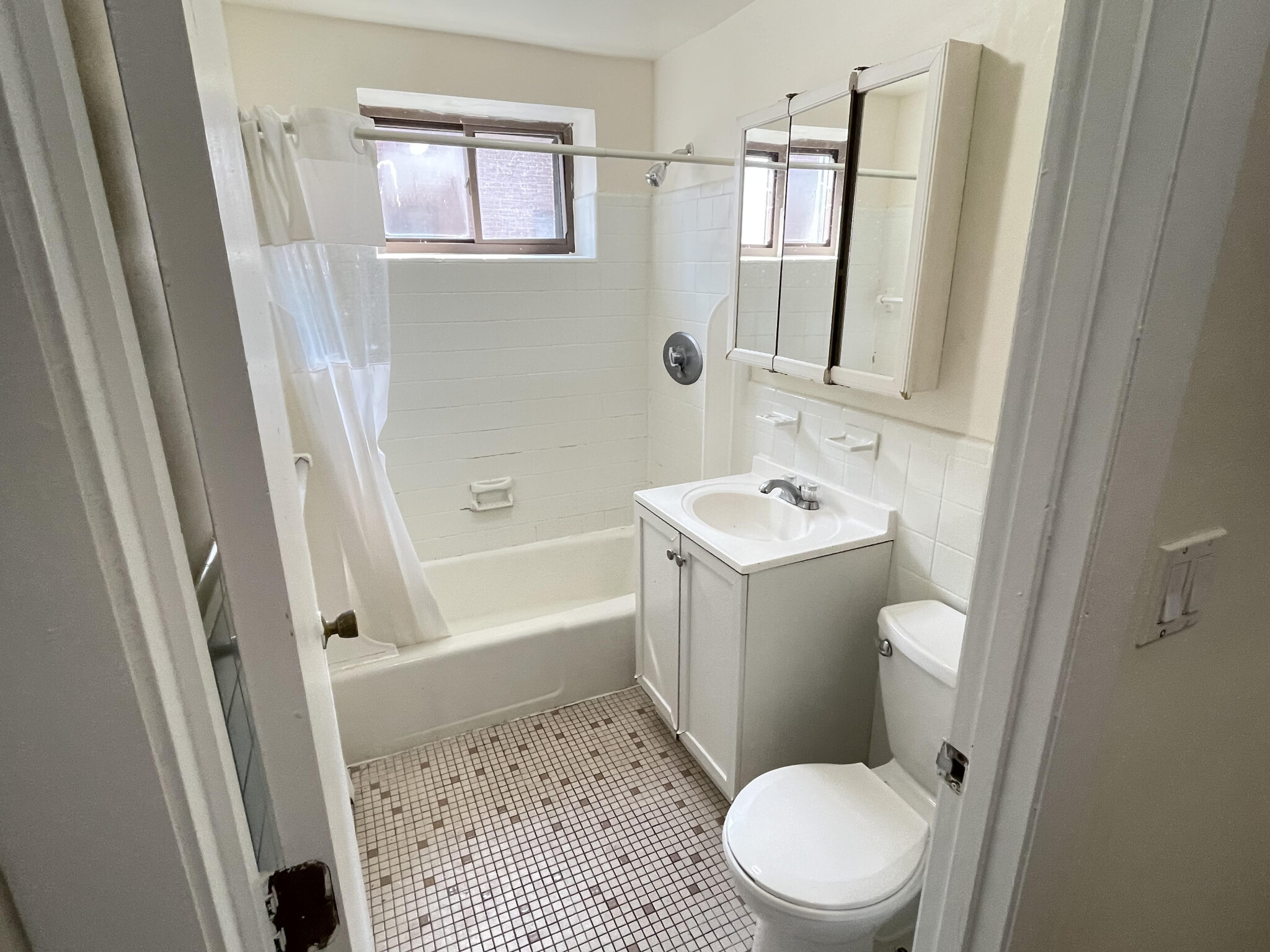 2 bed, 1 bath apartment for rent at 26 Allston St Unit 12, Allston — photo 5 of 11