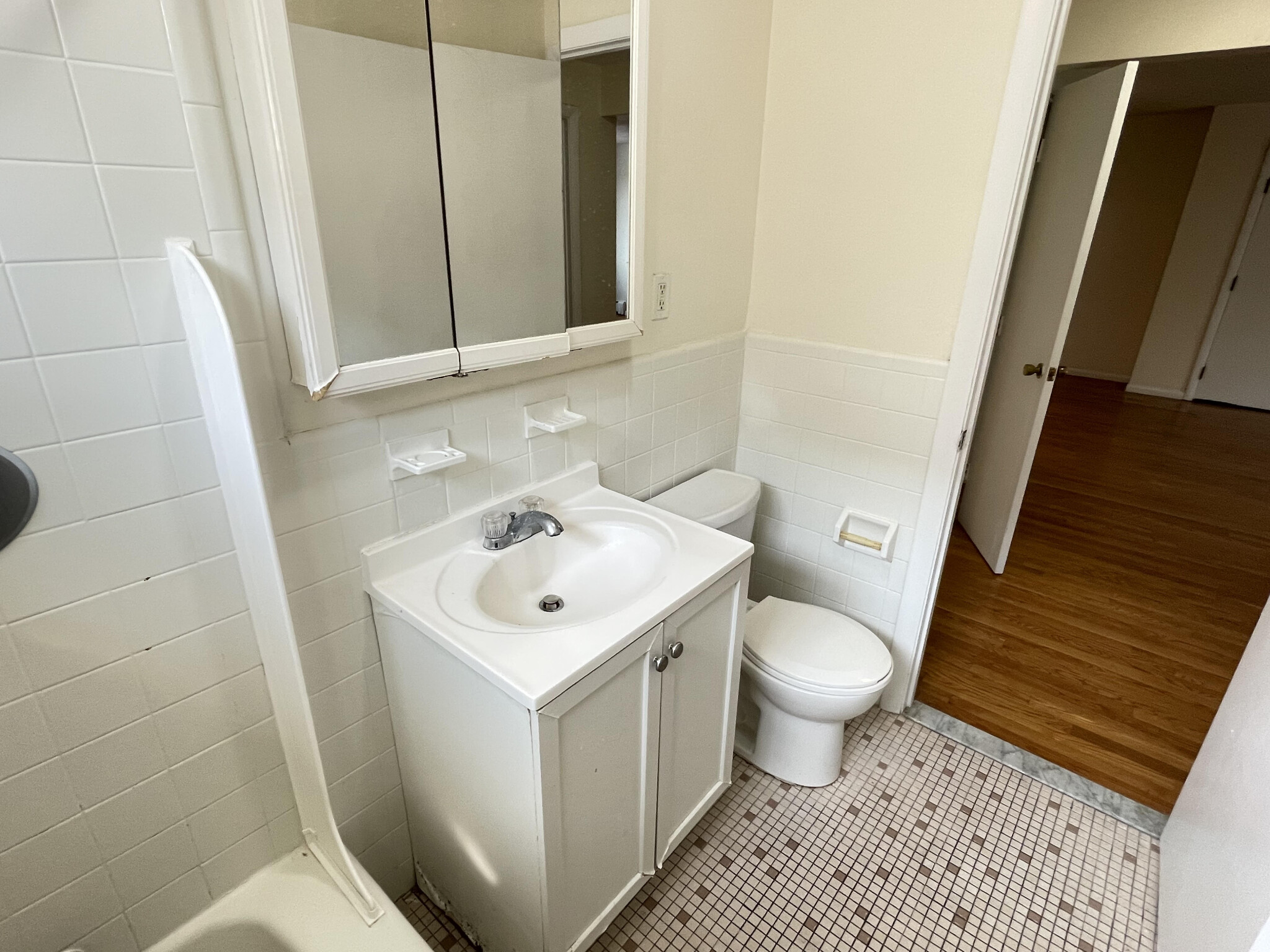 2 bed, 1 bath apartment for rent at 26 Allston St Unit 12, Allston — photo 6 of 11