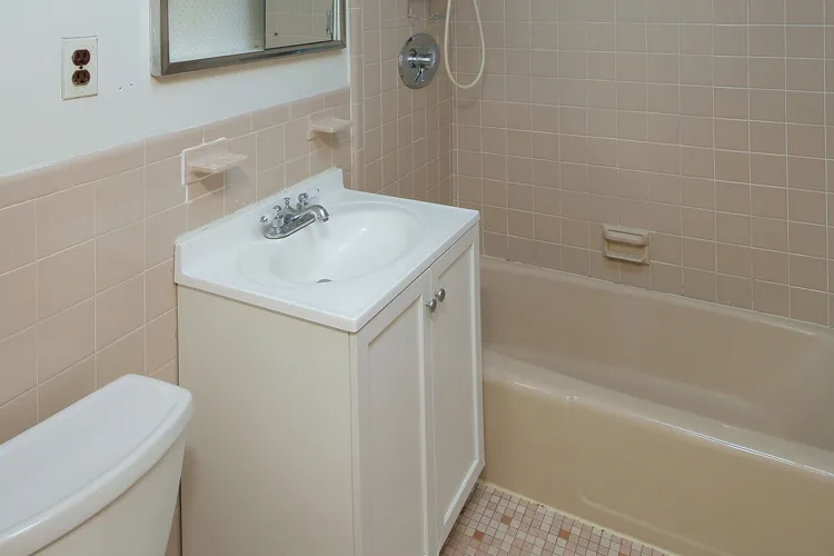 1 bed, 1 bath apartment for rent at 26 Allston St Unit 26-3, Brighton — photo 3 of 4