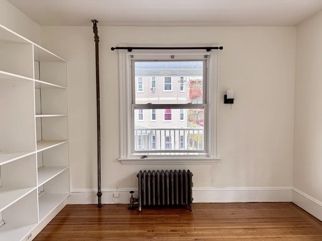 3 bed, 1 bath apartment for rent at 26 Alpha Unit 2, Dorchester — photo 4 of 11