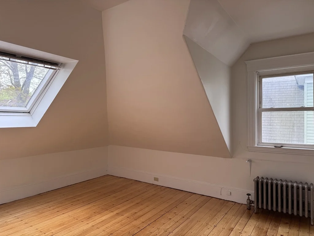 3 bed, 1 bath apartment for rent at 26 Alpha Unit 2, Dorchester — photo 3 of 11