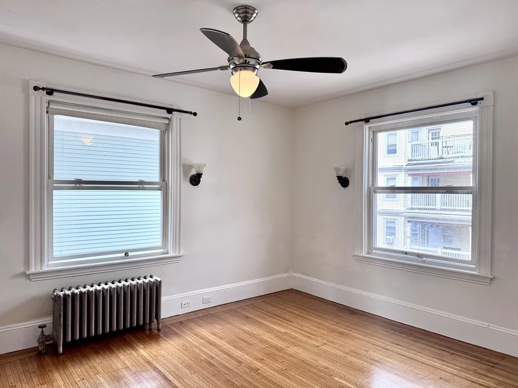 3 bed, 1 bath apartment for rent at 26 Alpha Unit 2, Dorchester — photo 6 of 11