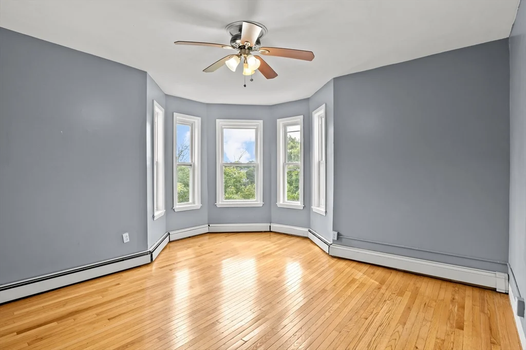 3 bed, 1 bath apartment for rent at 26 Alpine St Unit 2, Roxbury — photo 4 of 18