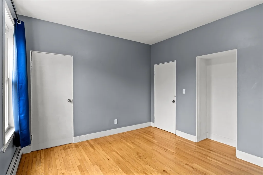 3 bed, 1 bath apartment for rent at 26 Alpine St Unit 2, Roxbury — photo 10 of 18