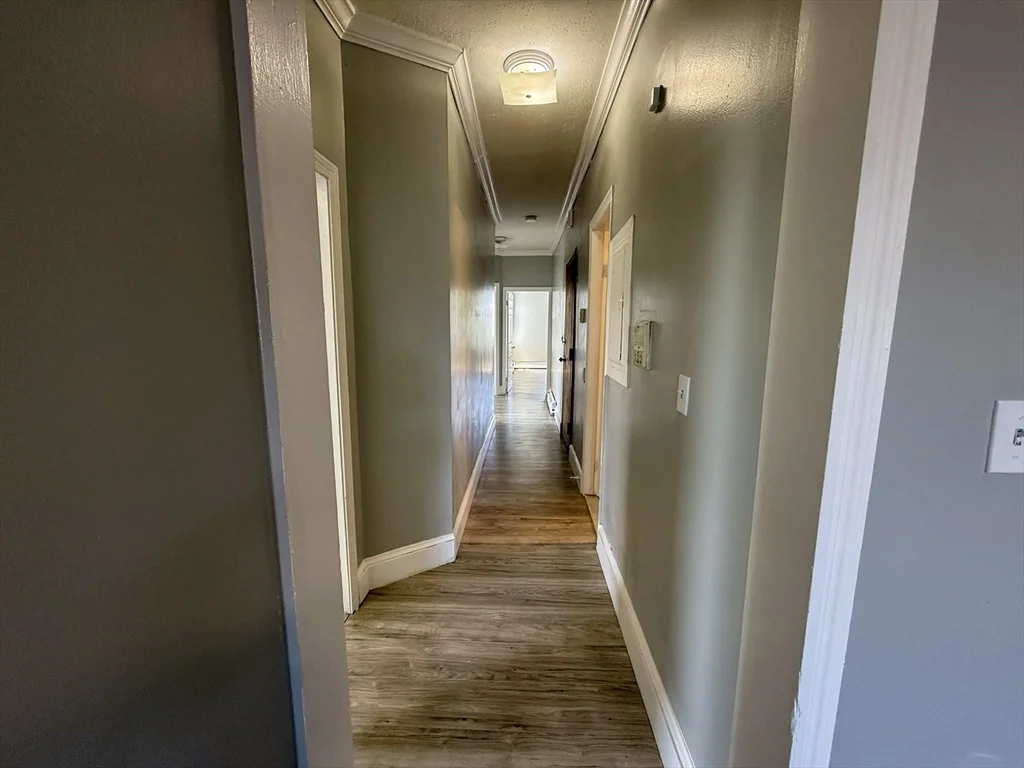 3 bed, 1 bath apartment for rent at 26 Alpine St Unit 3, Roxbury — photo 6 of 8